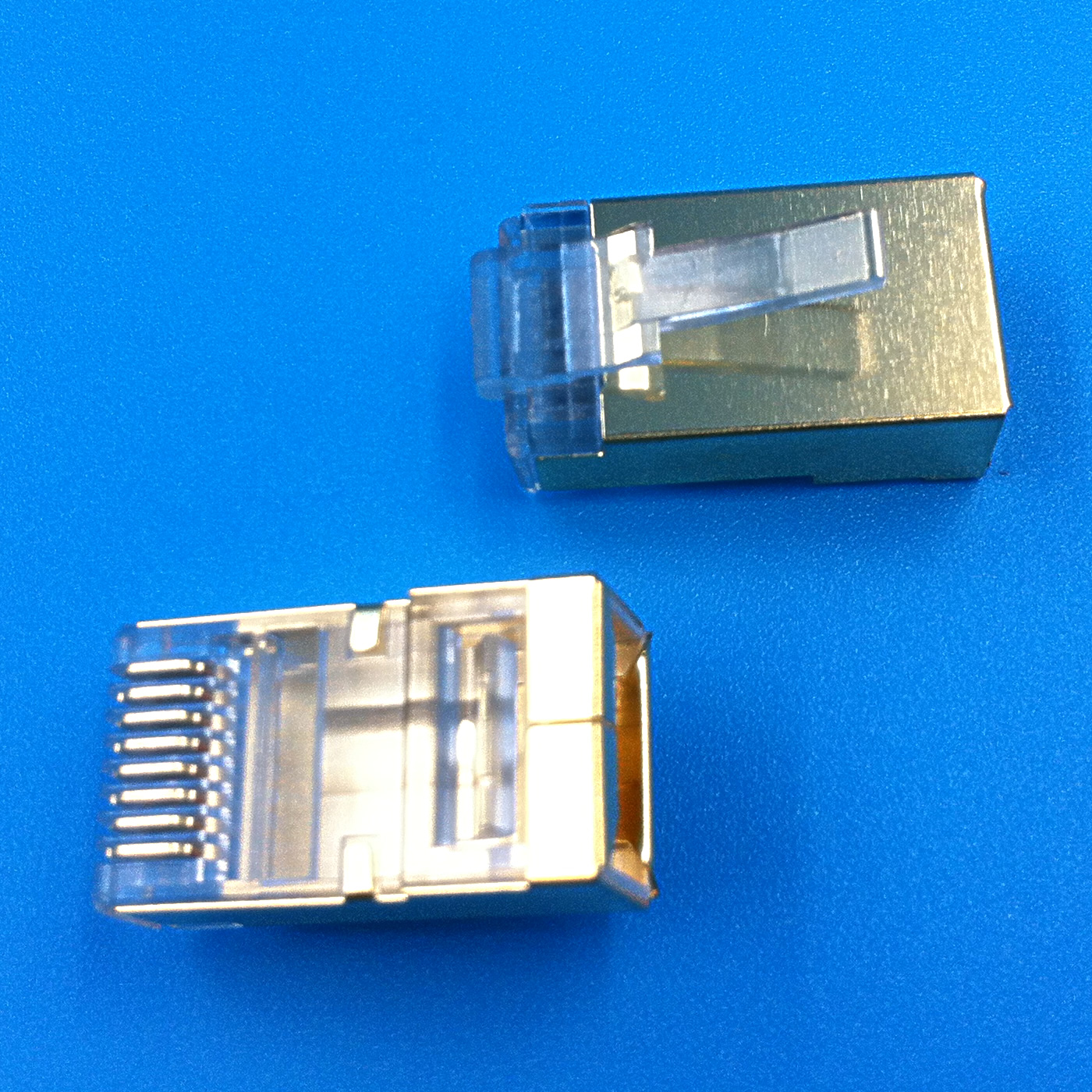 RJ45 PLUG 8P8CS